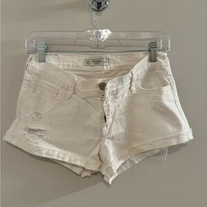 Abercrombie white shorts, size 00/24